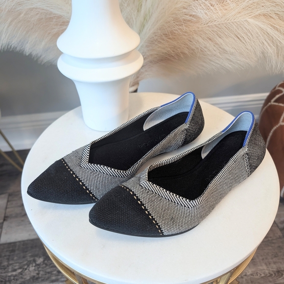 Rothys Black and Gray Women's Flats Sz 9 - Picture 1 of 9